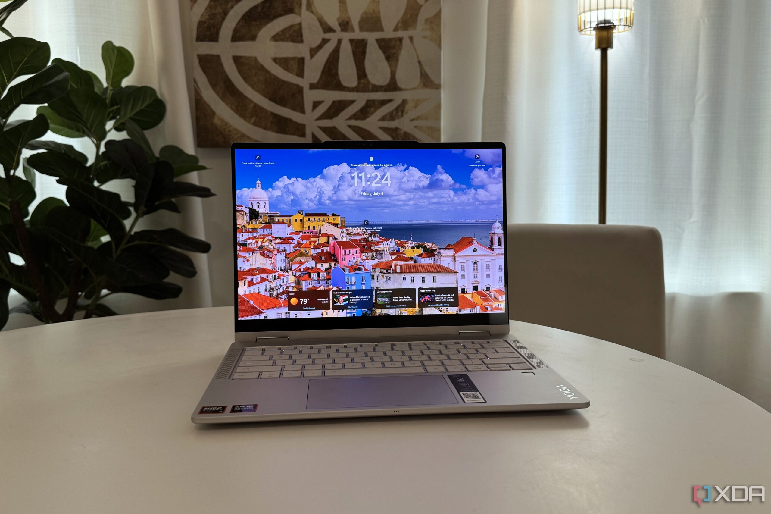 Laptop 2-in-1 Gahar Diskon Gila! Sikat Sekarang! 1 Laptop 2-in-1 Gahar Diskon Gila! Sikat Sekarang!